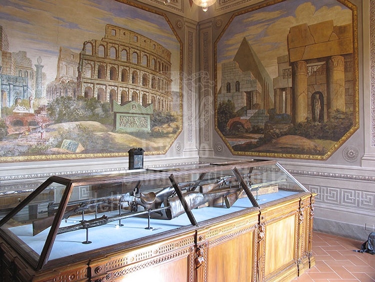 What is there to see in Villa Medici in Cerreto Guidi