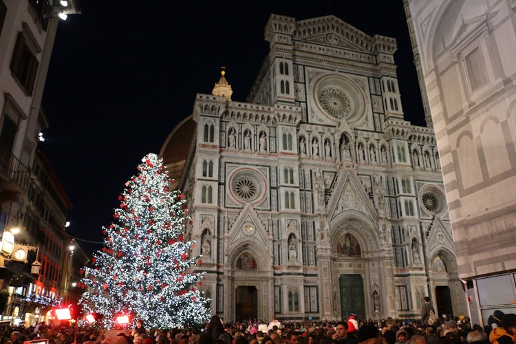 Christmas in Tuscany: Useful Information