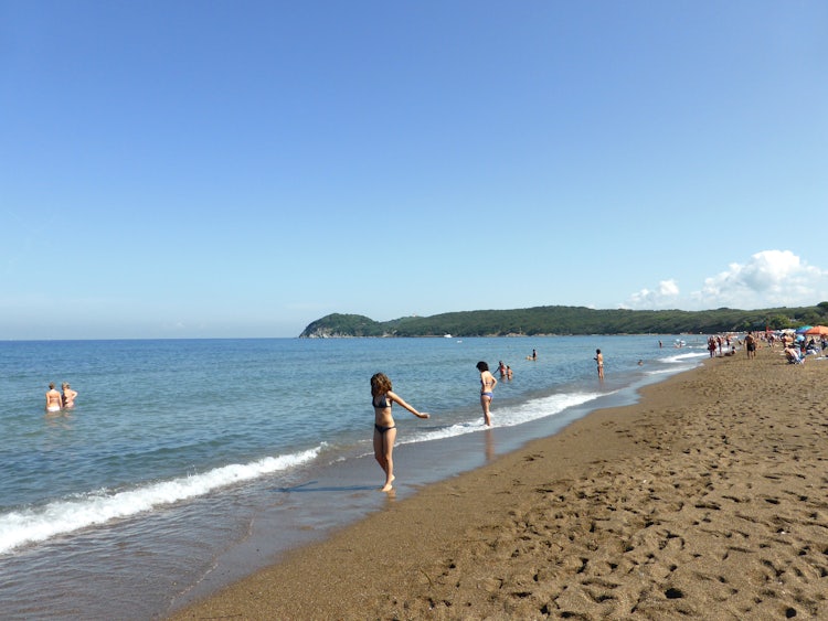 baratti beach