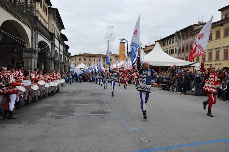 visit tuscany in november