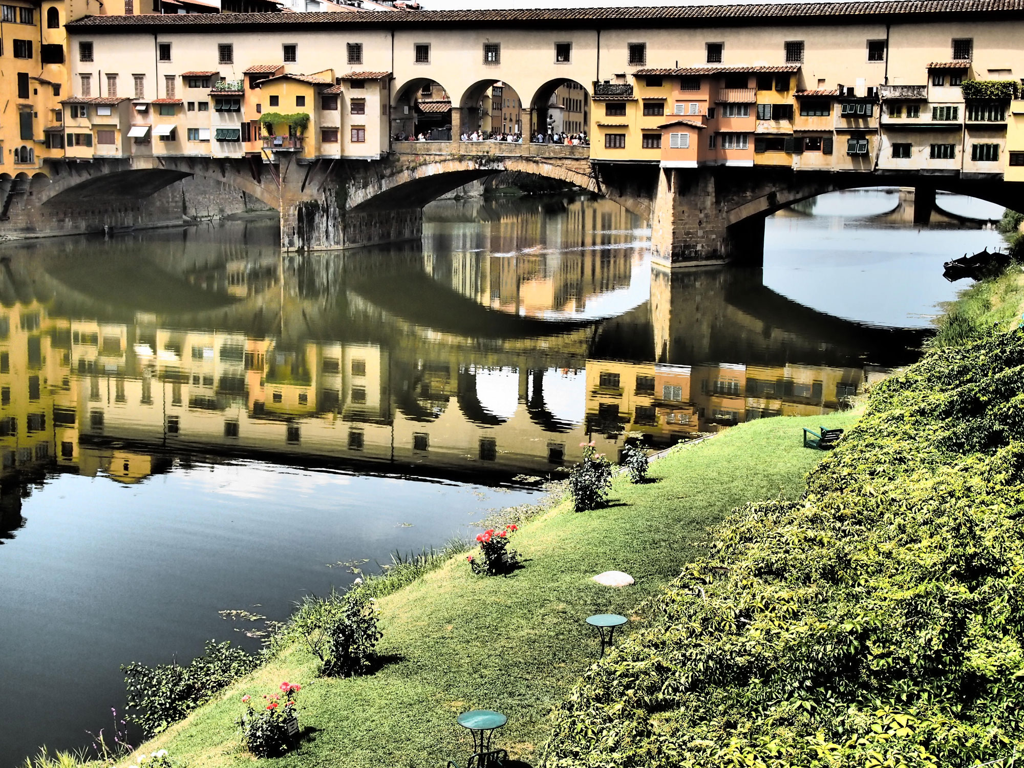 Ponte Vecchio in Florence, Italy: Oldest bridge in Florence over