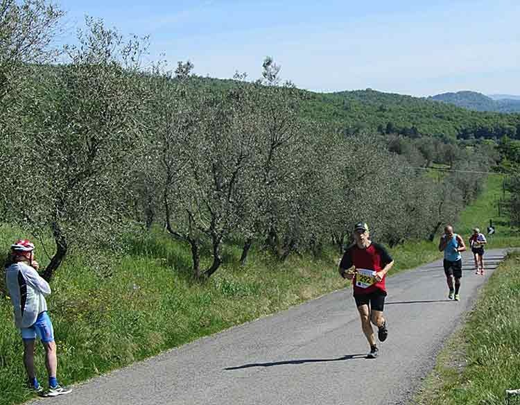 Another Discover Tuscany team member running the half marathon in Florence
