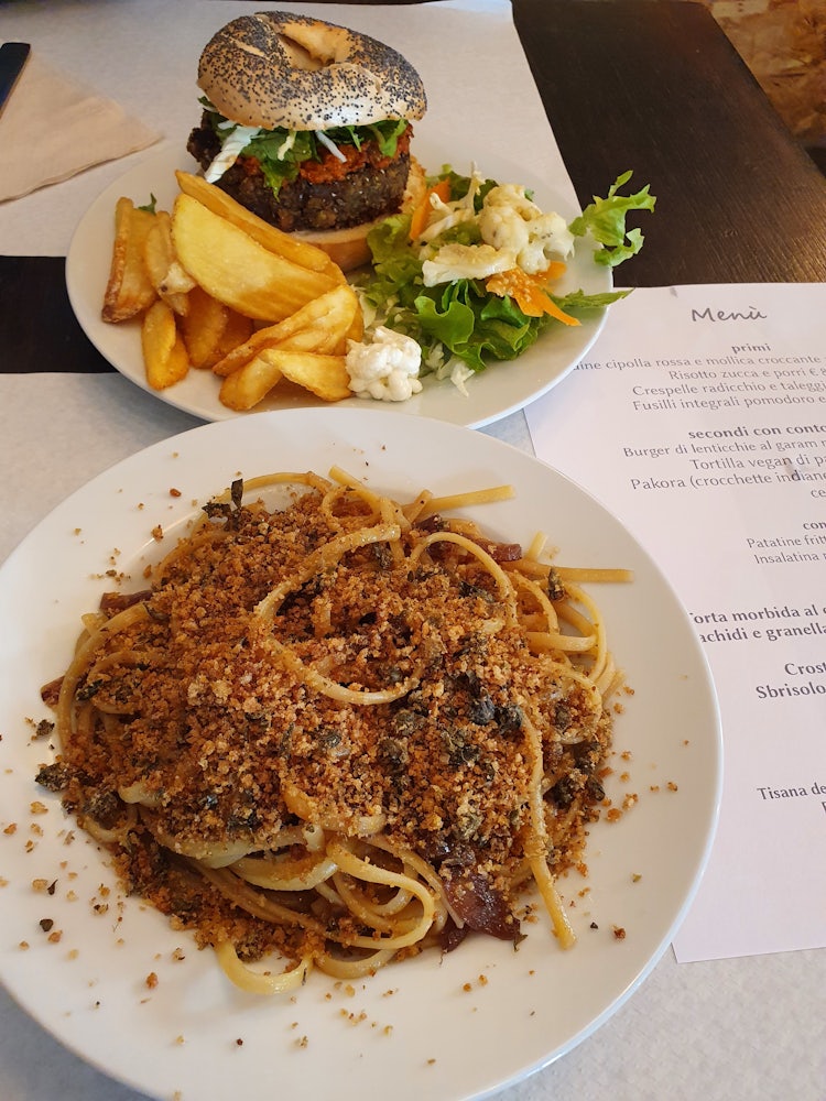 Vegan Spaghetti and Burger at GreenGo