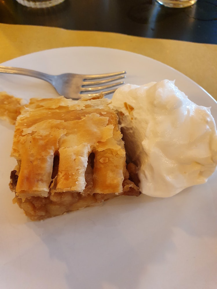 strudel con panna vegan