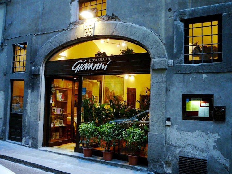 Osteria di Giovanni for a good bistecca Fiorentina in Florence Tuscany
