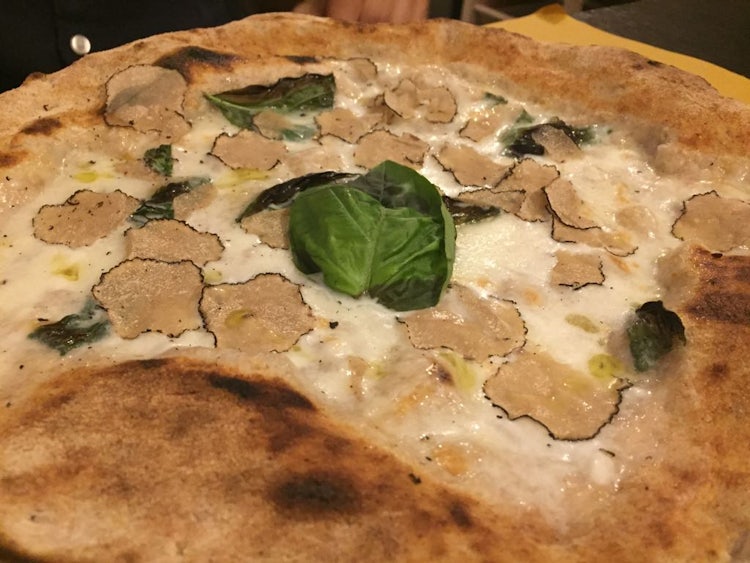 Pizza al Tartufo e Bufala