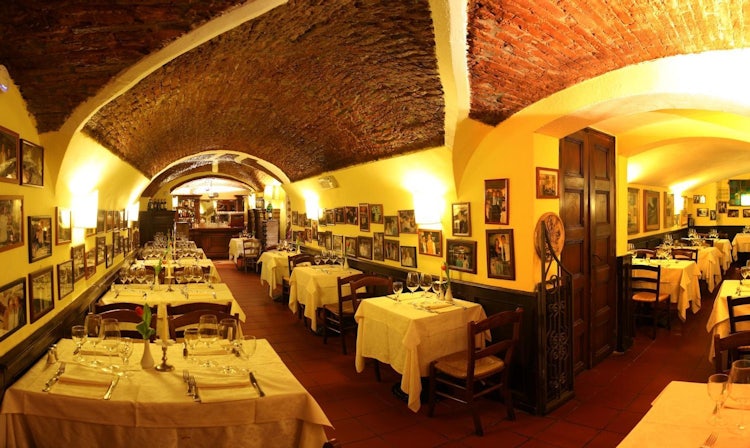 Best Traditional Trattoria Restaurants in Florence, Italy