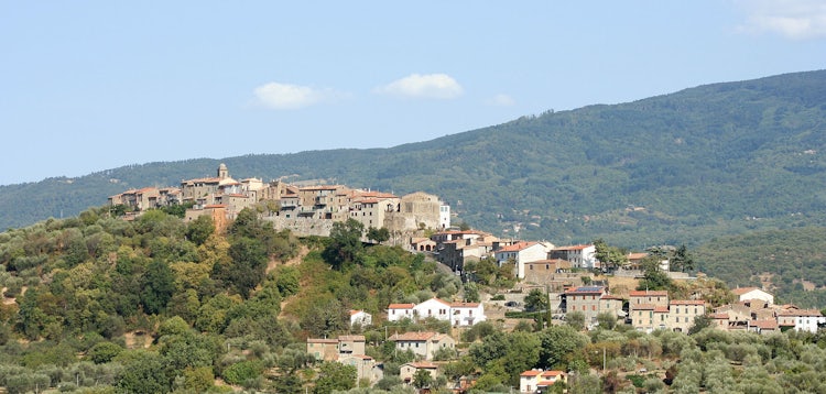 Characteristic hilltop towns are everywhere in Montecucco, Maremma, Tuscany