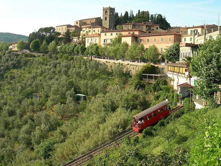 Cable car ride between Montecatini Terme & Montecatini Alto