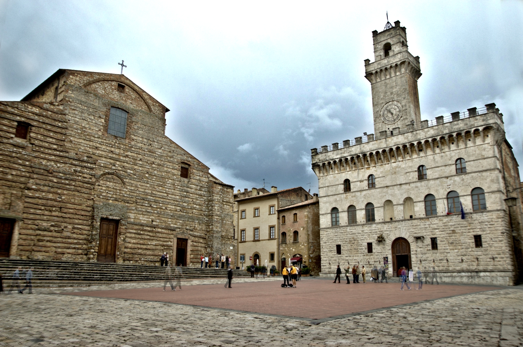 Visit Montepulciano Guide of Montepulciano in Valdorcia Tuscany