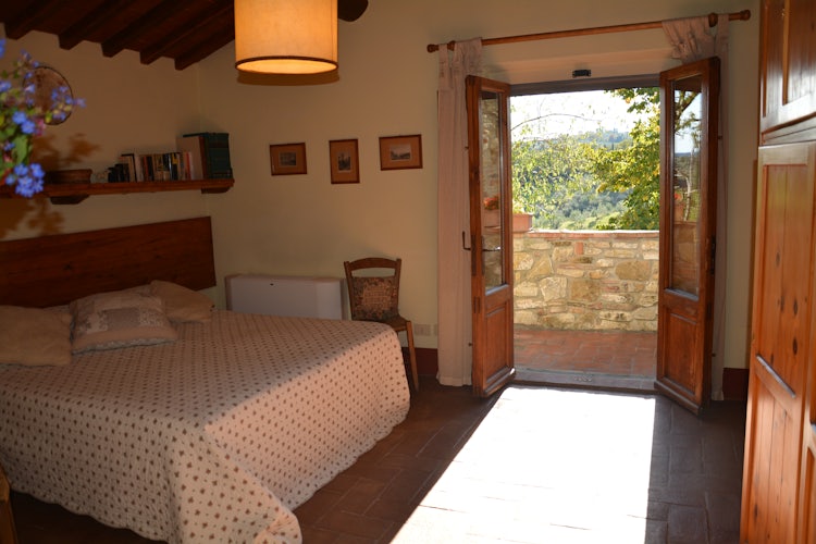 Double bedrooms with garden view at Agricola Poderino