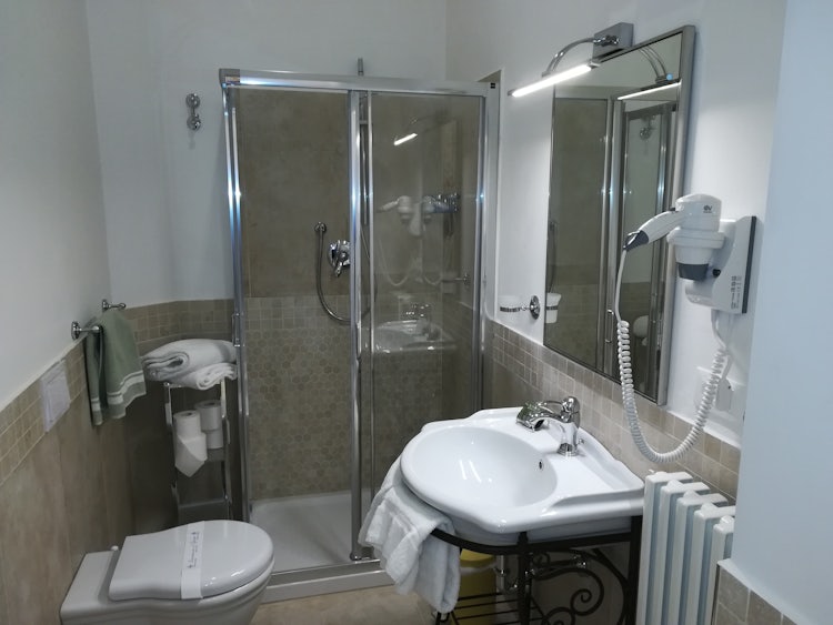 Borgo de Greci: Florence holiday rentals with brand new bathrooms