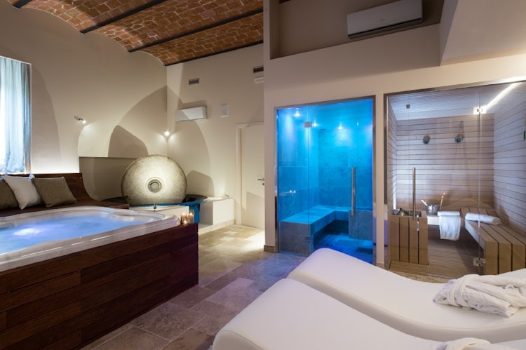 Spas services, chef and cleaning services are extras at a Tuscan villa rental