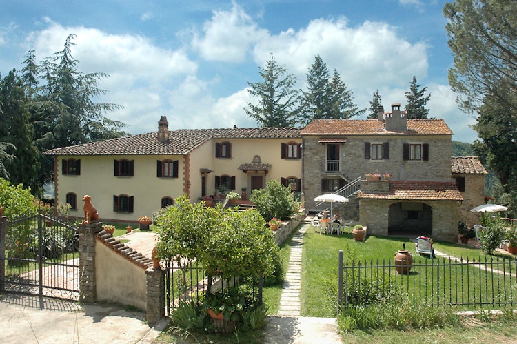 Tuscan villa farmhouse