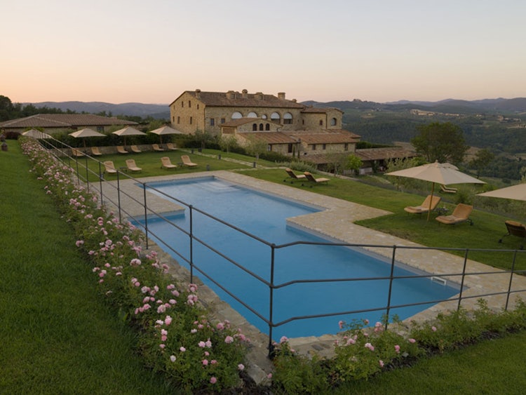Enjoy a panoramic sunset at Hotel Le Fontanelle near Siena Tuscany