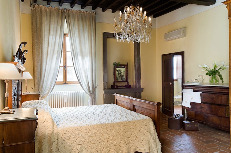 Country styled decor at Palazzo Malaspina