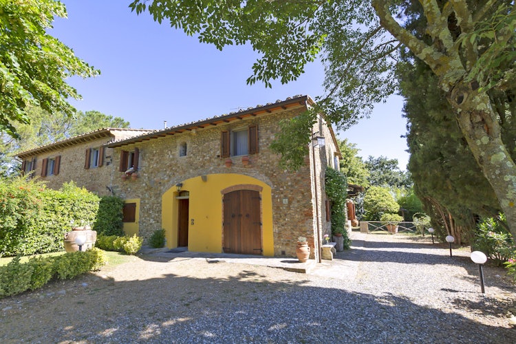 Stone farmhouse at Podere Casanova