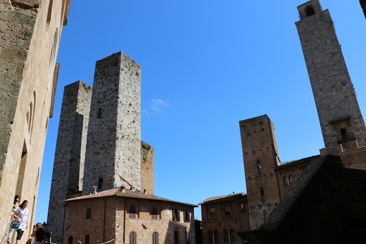 How to get to the Towers in San Gimignano