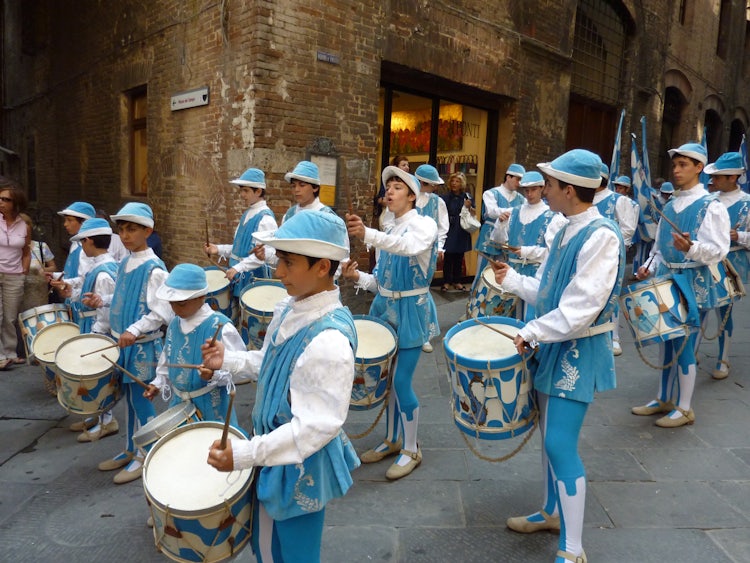 Siena ed i  colori delle sue contrade