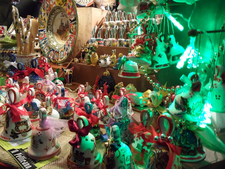 Christmas shopping in Siena at the Mercatino di natale