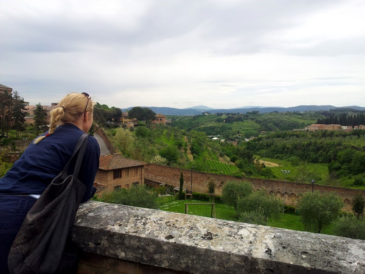 Walks in Siena Off the Tourist Track:Walking Itineraries to See More of ...